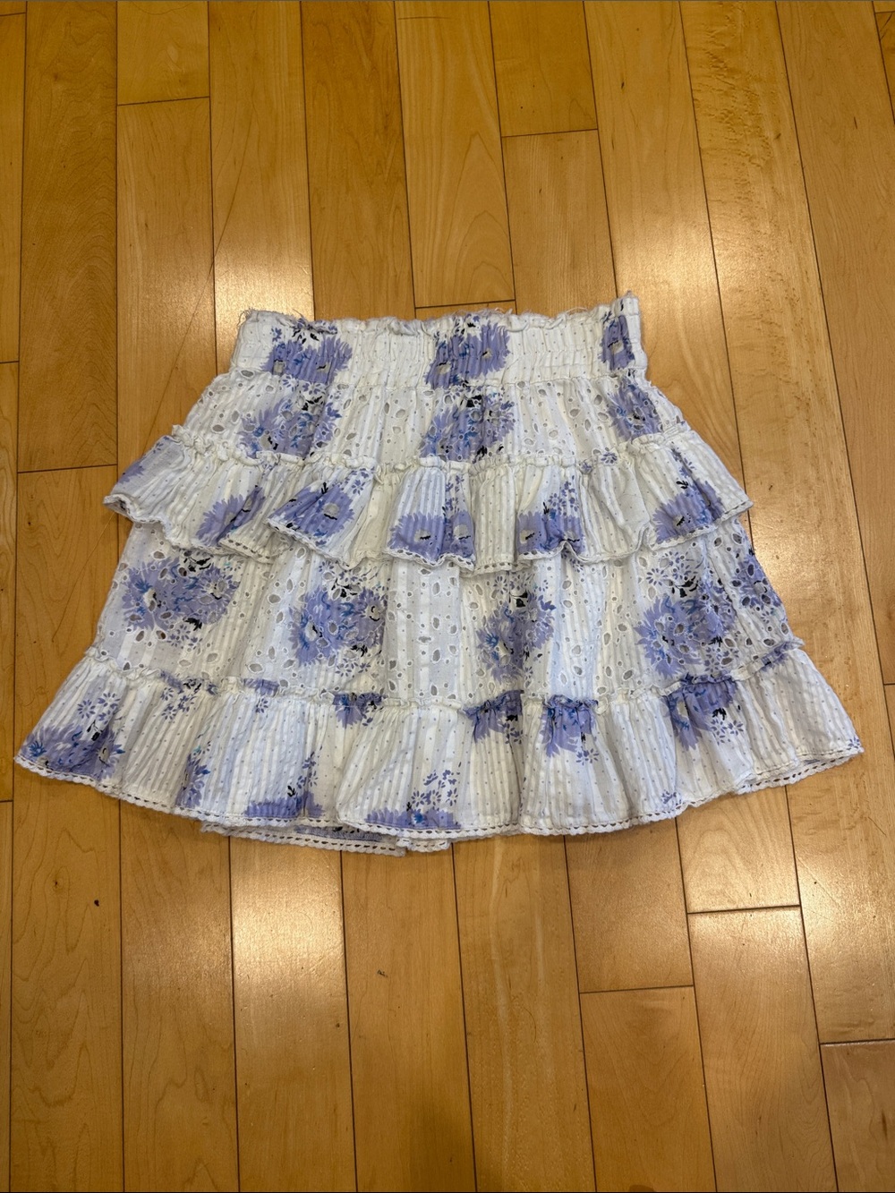 Woman’s Walter Baker White Eyelet Tiered Mini Skirt with Lavender Floral